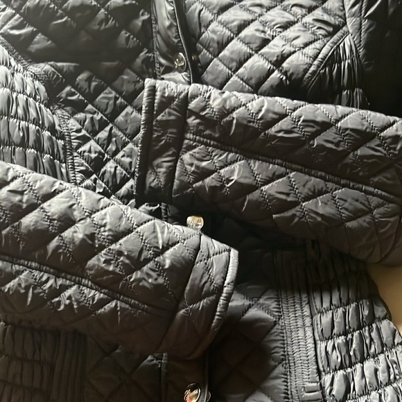 Guess Jackets - Picture 9 of 16